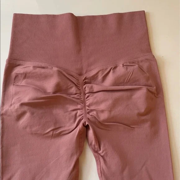 Scrunch booty legging bundle -SOLD - Picture 3 of 3